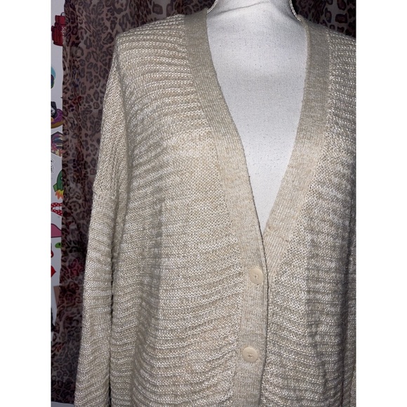 Women’s Cream & Tan Knitted Warm Button Sweater 🤎 - Picture 6 of 13